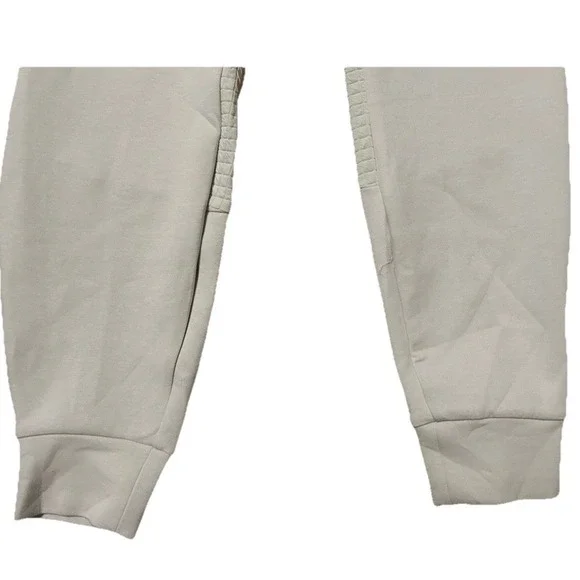 Under Armour Unstoppable Fleece Grid Joggers Cream 1386544-110 Men's‎ Size LARGE - Picture 3 of 15